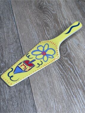 Andrea by Sadek “Festival of Lights” Ceramic Cake Server – Hanukkah Decor